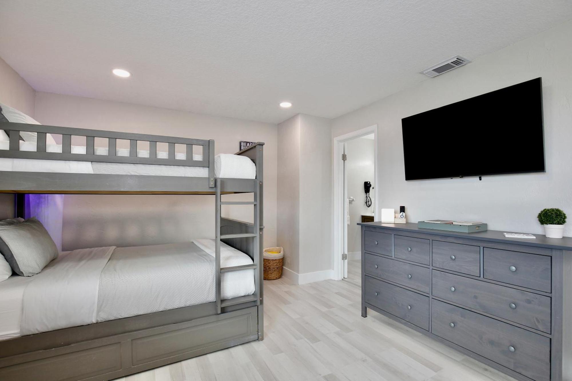Zen Beach Retreat - Ocean View Townhouse -No Drive Beach New Smyrna Beach Luaran gambar